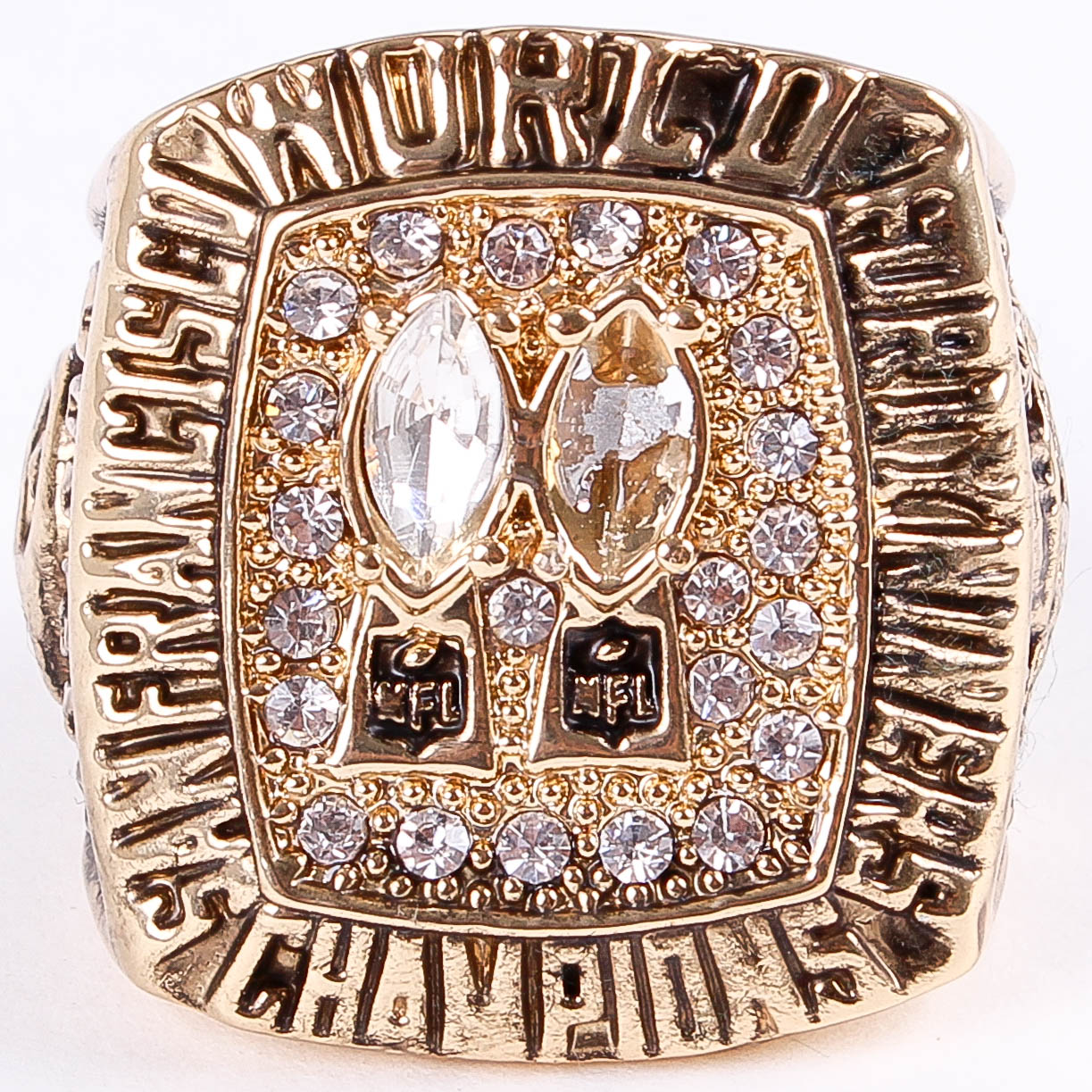 Joe Montana San Francisco 49ers High Quality Replica 1984 Super Bowl XIX Championship Ring at PristineAuction.com Joe Montana San Francisco 49ers High Quality Replica 1984 Super Bowl XIX Championship Ring at PristineAuction.com