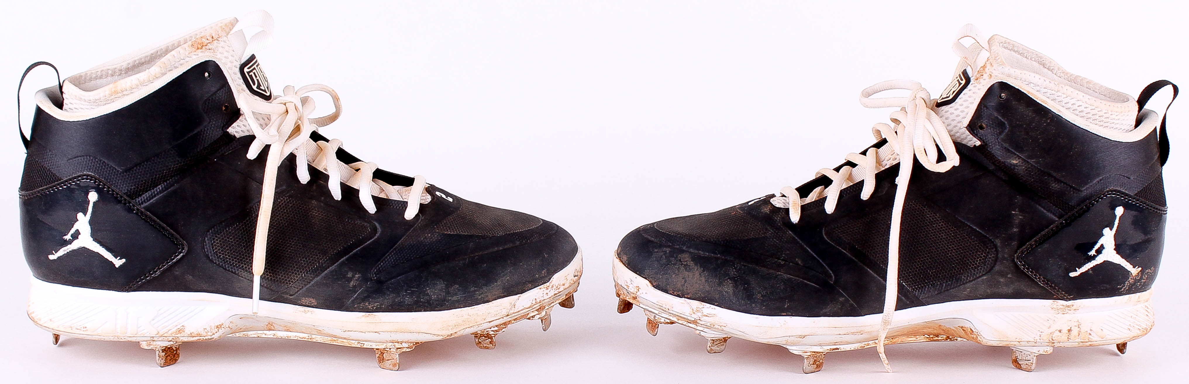 Pair of (2) Derek Jeter Yankees 2014 Game-Used Custom Jeter Nike Cleats (Steiner COA) at PristineAuction.com Pair of (2) Derek Jeter Yankees 2014 Game-Used Custom Jeter Nike Cleats (Steiner COA) at PristineAuction.com