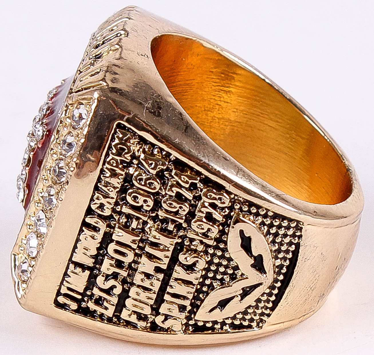 Muhammad Ali High Quality Replica "The Greatest" World Champion Ring at PristineAuction.com Muhammad Ali High Quality Replica "The Greatest" World Champion Ring at PristineAuction.com