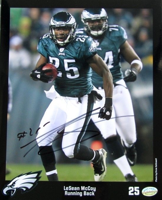LeSean McCoy Signed Eagles 8x10 Photo (SI COA) at PristineAuction.com LeSean McCoy Signed Eagles 8x10 Photo (SI COA) at PristineAuction.com