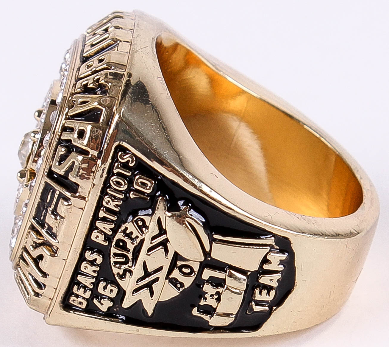 Walter Payton Chicago Bears High Quality Replica 1985 Super Bowl XX Championship Ring at PristineAuction.com Walter Payton Chicago Bears High Quality Replica 1985 Super Bowl XX Championship Ring at PristineAuction.com