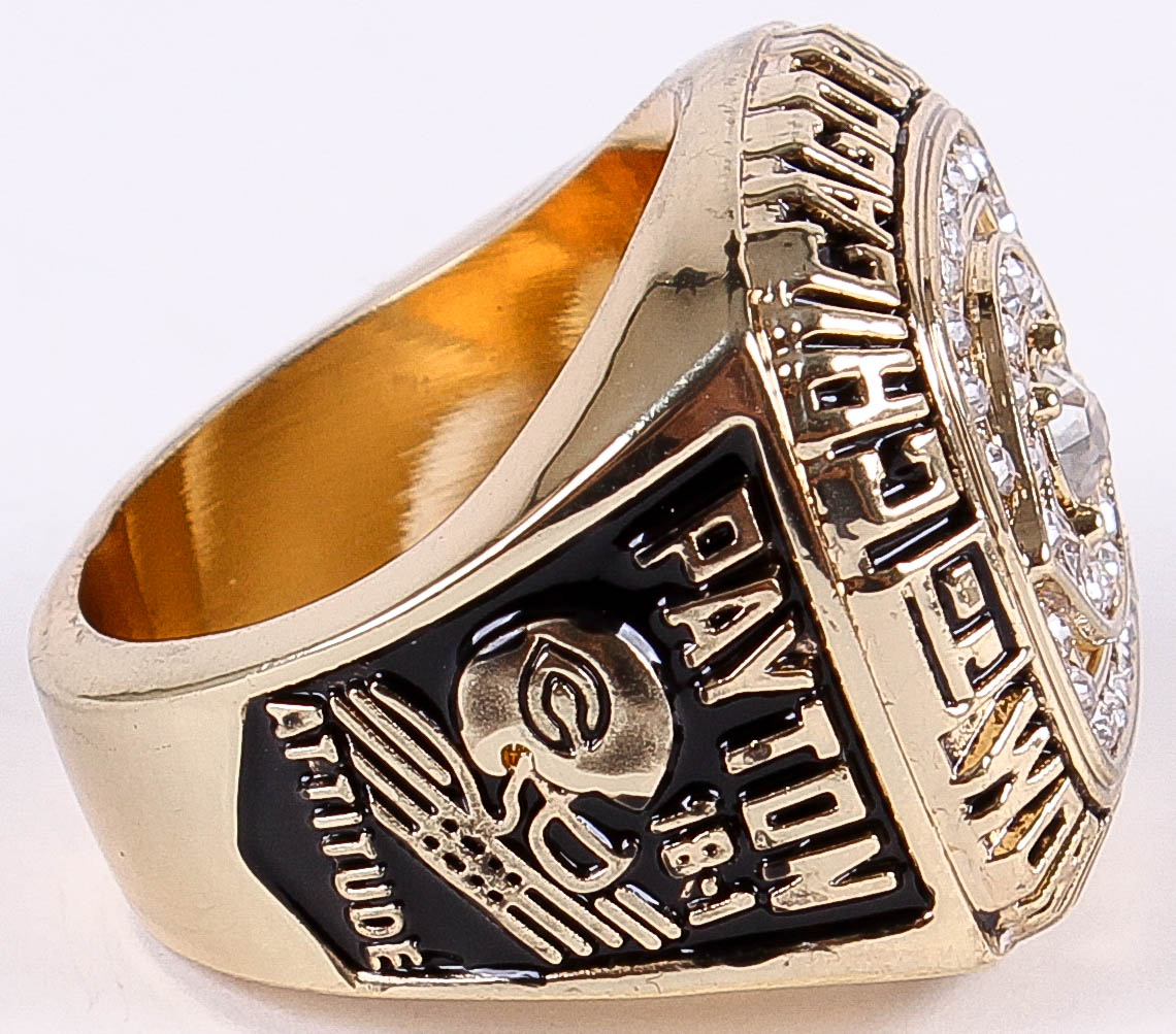 Walter Payton Chicago Bears High Quality Replica 1985 Super Bowl XX Championship Ring at PristineAuction.com Walter Payton Chicago Bears High Quality Replica 1985 Super Bowl XX Championship Ring at PristineAuction.com