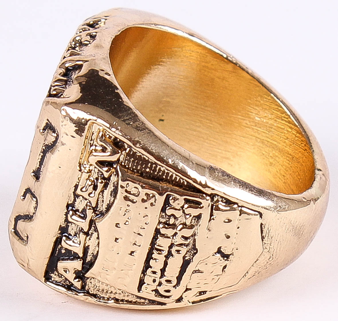 George Allen Washington Redskins High Quality Replica 1972 NFC Championship Ring at PristineAuction.com George Allen Washington Redskins High Quality Replica 1972 NFC Championship Ring at PristineAuction.com