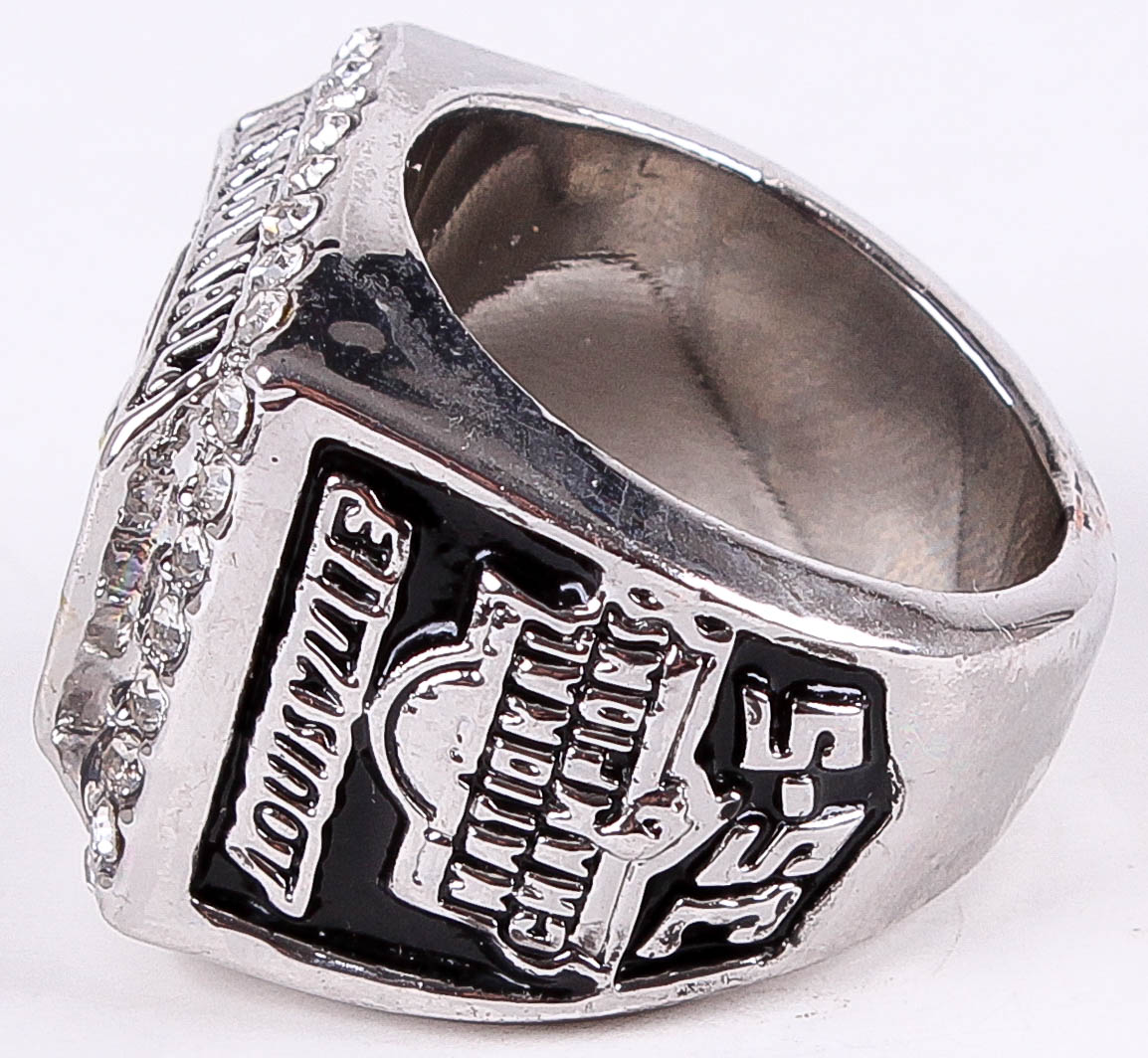 Louisville Cardinals High Quality Replica 2013 National Championship Ring at PristineAuction.com Louisville Cardinals High Quality Replica 2013 National Championship Ring at PristineAuction.com