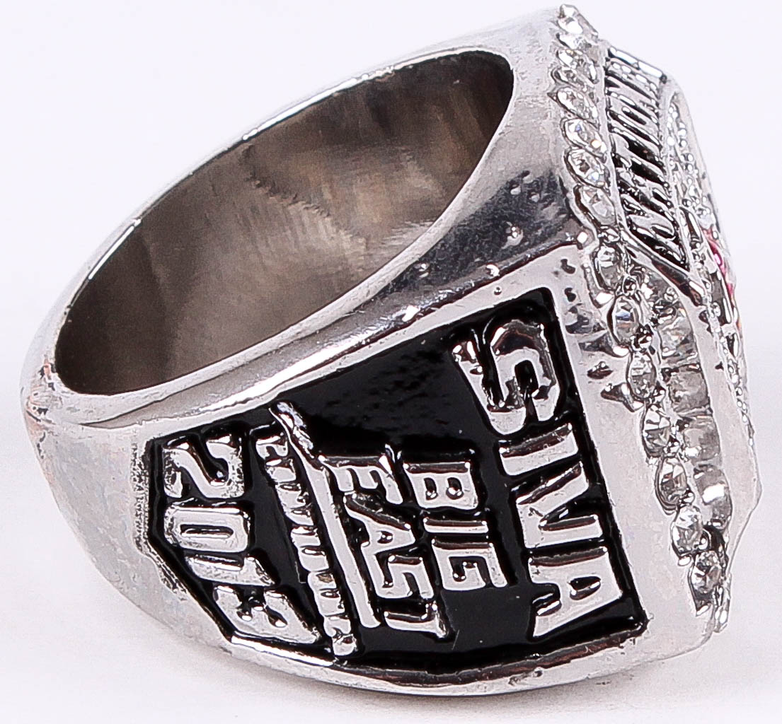 Louisville Cardinals High Quality Replica 2013 National Championship Ring at PristineAuction.com Louisville Cardinals High Quality Replica 2013 National Championship Ring at PristineAuction.com