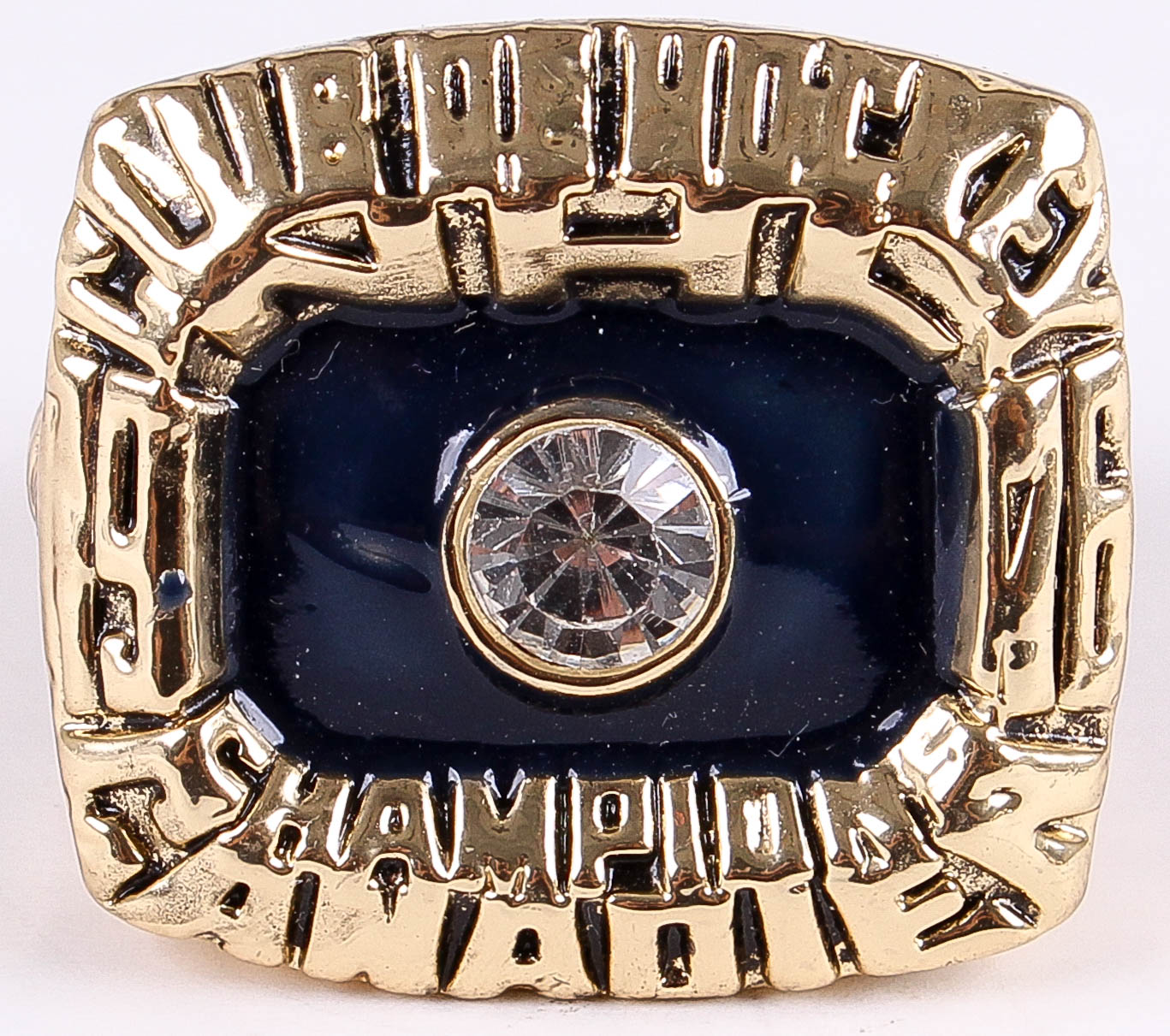 Guy Lafleur Montreal Canadiens High Quality Replica 1976 Stanley Cup Championship Ring at PristineAuction.com Guy Lafleur Montreal Canadiens High Quality Replica 1976 Stanley Cup Championship Ring at PristineAuction.com