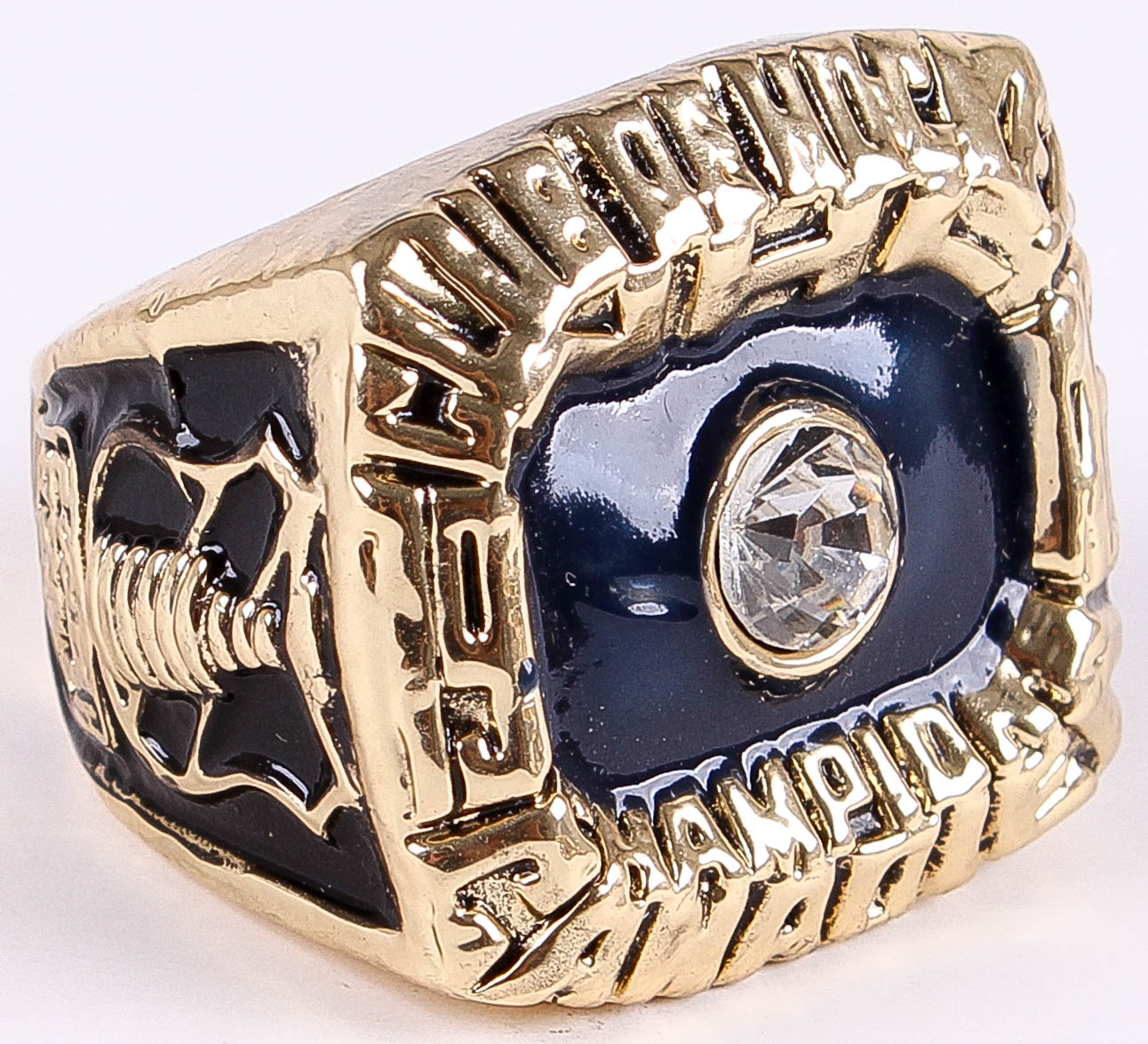 Guy Lafleur Montreal Canadiens High Quality Replica 1976 Stanley Cup Championship Ring at PristineAuction.com Guy Lafleur Montreal Canadiens High Quality Replica 1976 Stanley Cup Championship Ring at PristineAuction.com