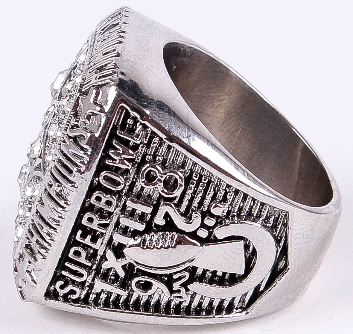 Terry Bradshaw Pittsburgh Steelers High Quality Replica 1979 Super Bowl XIII Championship Ring at PristineAuction.com Terry Bradshaw Pittsburgh Steelers High Quality Replica 1979 Super Bowl XIII Championship Ring at PristineAuction.com