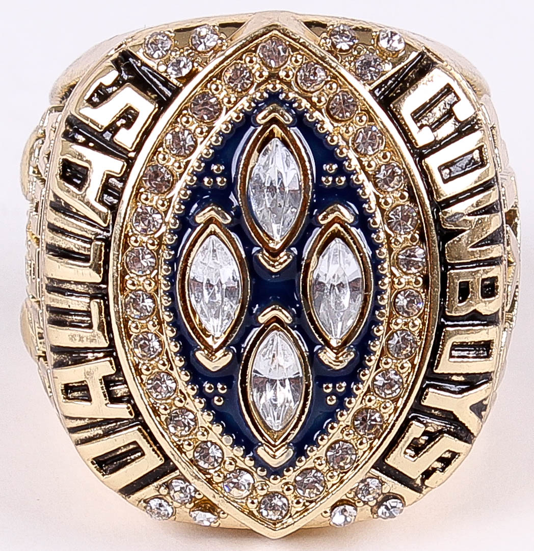 Michael Irvin 1993 Dallas Cowboys Super Bowl Championship XXVIII Replica Ring at PristineAuction.com Michael Irvin 1993 Dallas Cowboys Super Bowl Championship XXVIII Replica Ring at PristineAuction.com