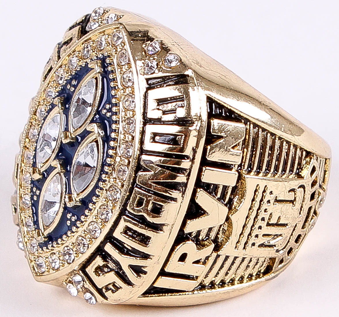 Michael Irvin 1993 Dallas Cowboys Super Bowl Championship XXVIII Replica Ring at PristineAuction.com Michael Irvin 1993 Dallas Cowboys Super Bowl Championship XXVIII Replica Ring at PristineAuction.com