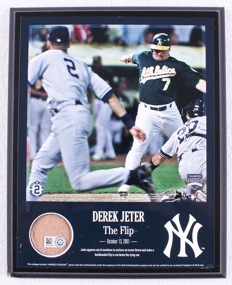 thumbnail image 2 of New York Yankees Authentic Game Used Dirt Keychain - 2009 Season 2 of 3
