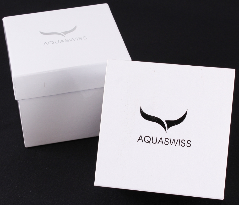 AQUASWISS AVL Ladies Swiss Made Ladies Watch (With 16 Genuine White Diamonds) at PristineAuction.com AQUASWISS AVL Ladies Swiss Made Ladies Watch (With 16 Genuine White Diamonds) at PristineAuction.com