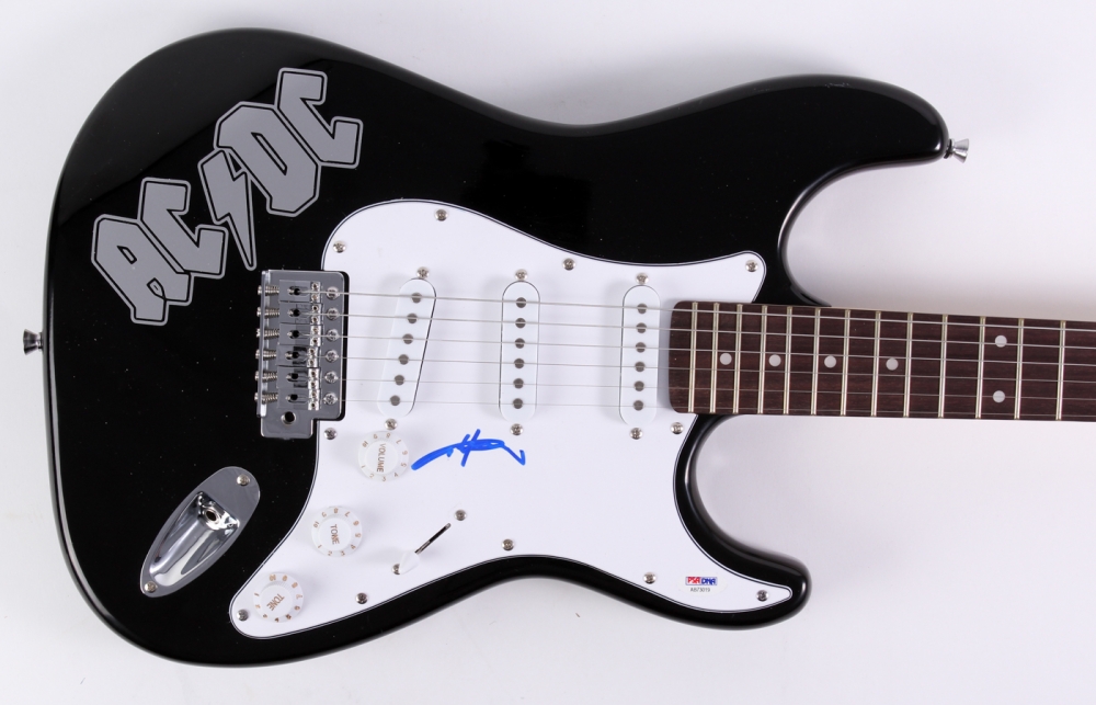 Angus Young Signed Full-Size Custom AC/DC Electric Guitar (PSA COA ...
