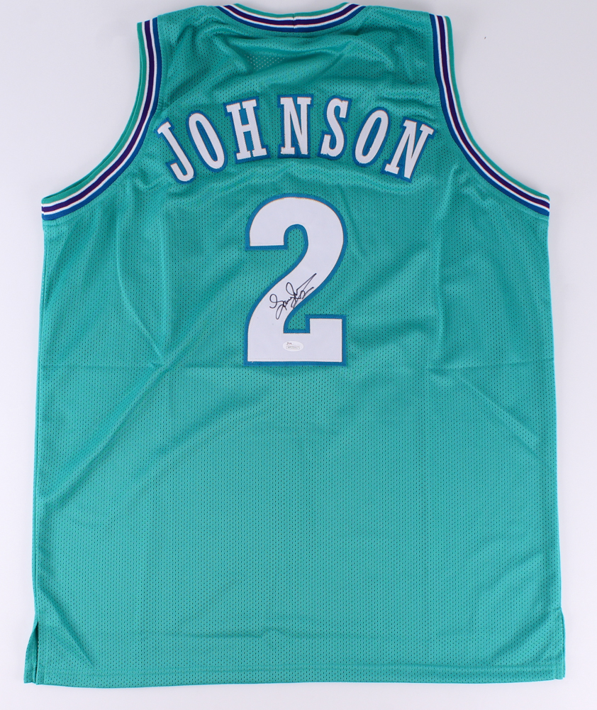 Larry Johnson Signed Hornets Jersey (JSA COA) at PristineAuction.com Larry Johnson Signed Hornets Jersey (JSA COA) at PristineAuction.com