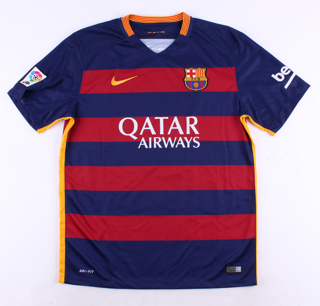 Lionel "Leo" Messi Signed Barcelona Jersey (Messi COA) at PristineAuction.com Lionel "Leo" Messi Signed Barcelona Jersey (Messi COA) at PristineAuction.com