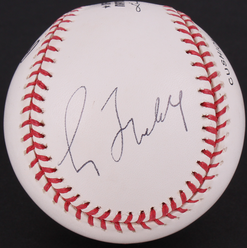 Greg Maddux Signed ONL Baseball (JSA COA) at PristineAuction.com Greg Maddux Signed ONL Baseball (JSA COA) at PristineAuction.com