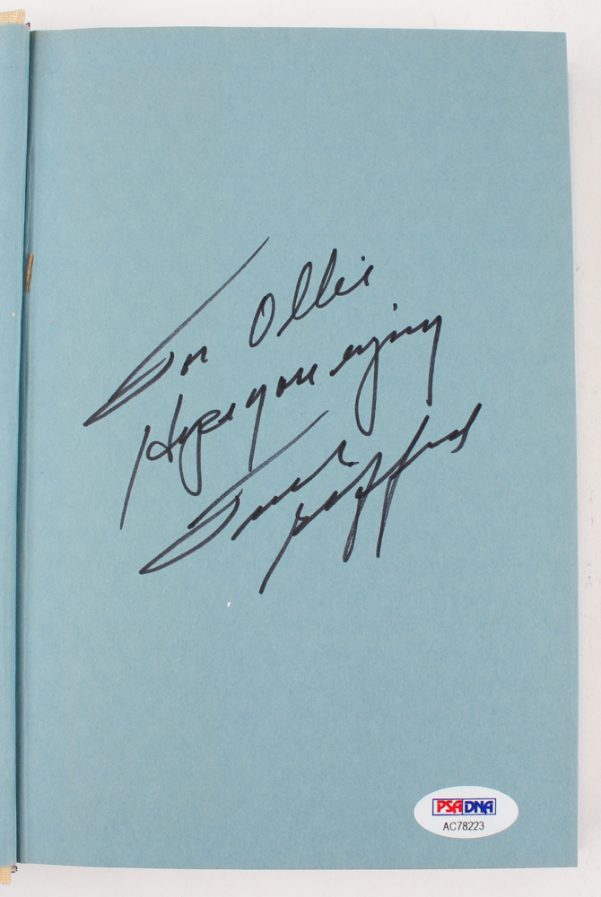 Frank Gifford Signed "Gifford On Courage" Hardcover Book (PSA COA) at PristineAuction.com Frank Gifford Signed "Gifford On Courage" Hardcover Book (PSA COA) at PristineAuction.com