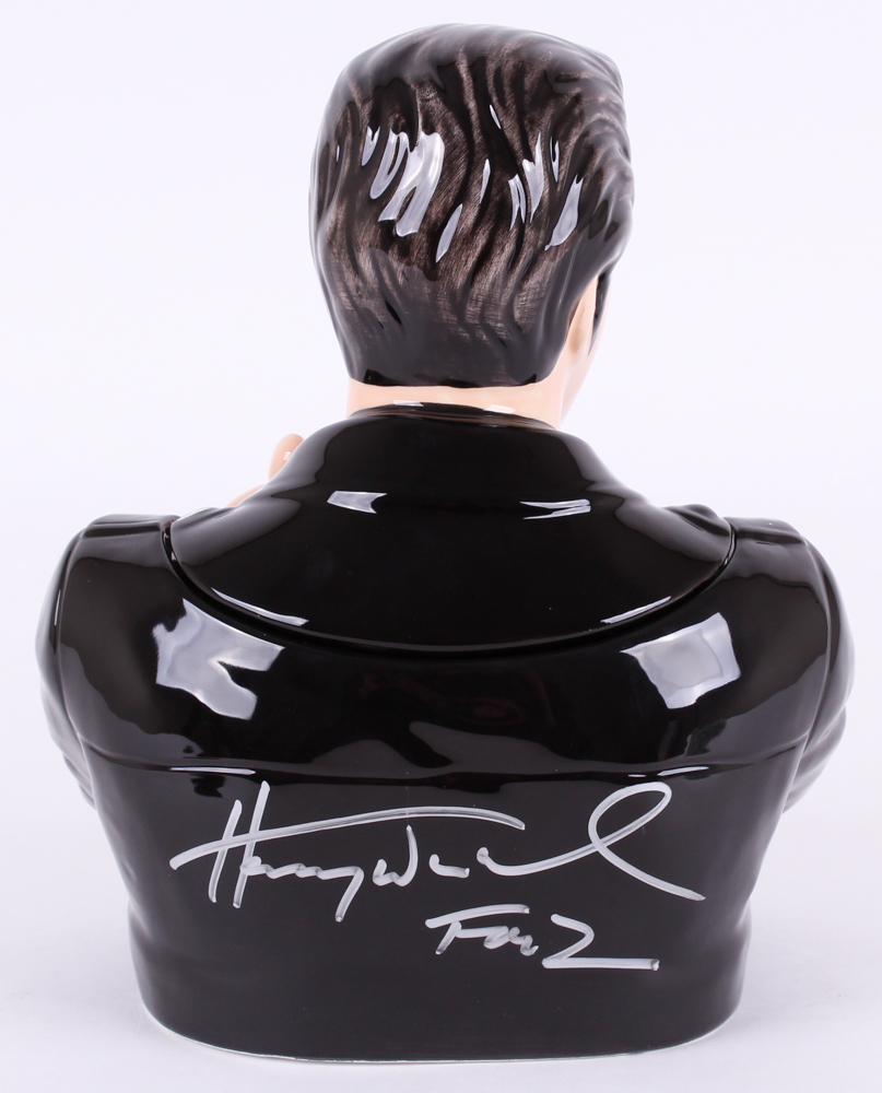 Henry Winkler Signed "The Fonz" Porcelain Cookie Jar Inscribed "Fonz" (MAB) at PristineAuction.com Henry Winkler Signed "The Fonz" Porcelain Cookie Jar Inscribed "Fonz" (MAB) at PristineAuction.com