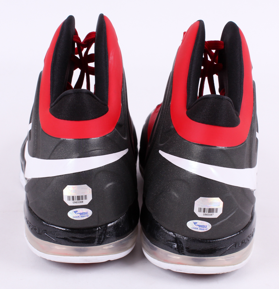 Chris Bosh Signed Pair of (2) Miami Heat Game-Used Basketball Shoes Inscribed "1-10 @ Portland" (Fanatics) at PristineAuction.com Chris Bosh Signed Pair of (2) Miami Heat Game-Used Basketball Shoes Inscribed "1-10 @ Portland" (Fanatics) at PristineAuction.com