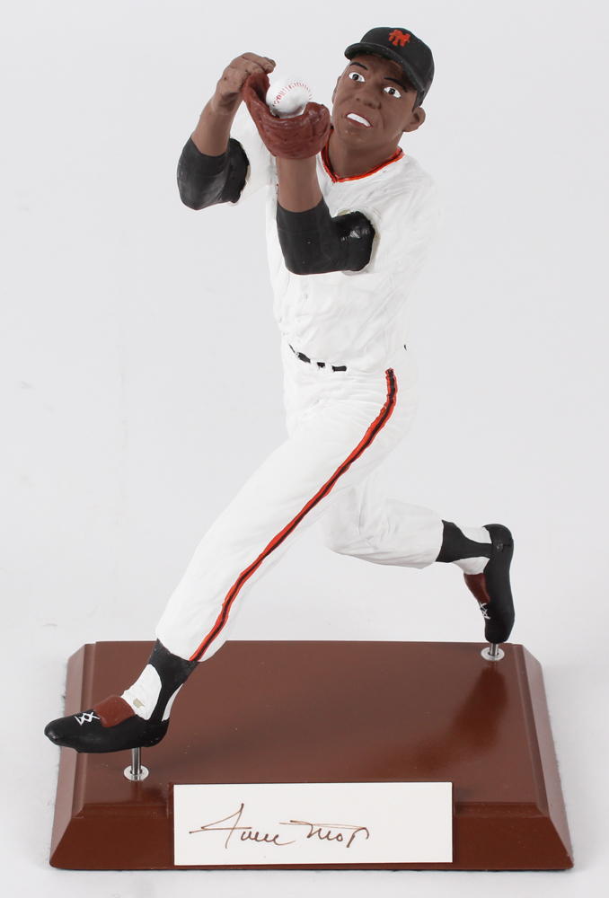 Willie Mays Signed Giants "The Catch" LE Cold Cast Porcelain Figurine (Salvino COA) at PristineAuction.com Willie Mays Signed Giants "The Catch" LE Cold Cast Porcelain Figurine (Salvino COA) at PristineAuction.com