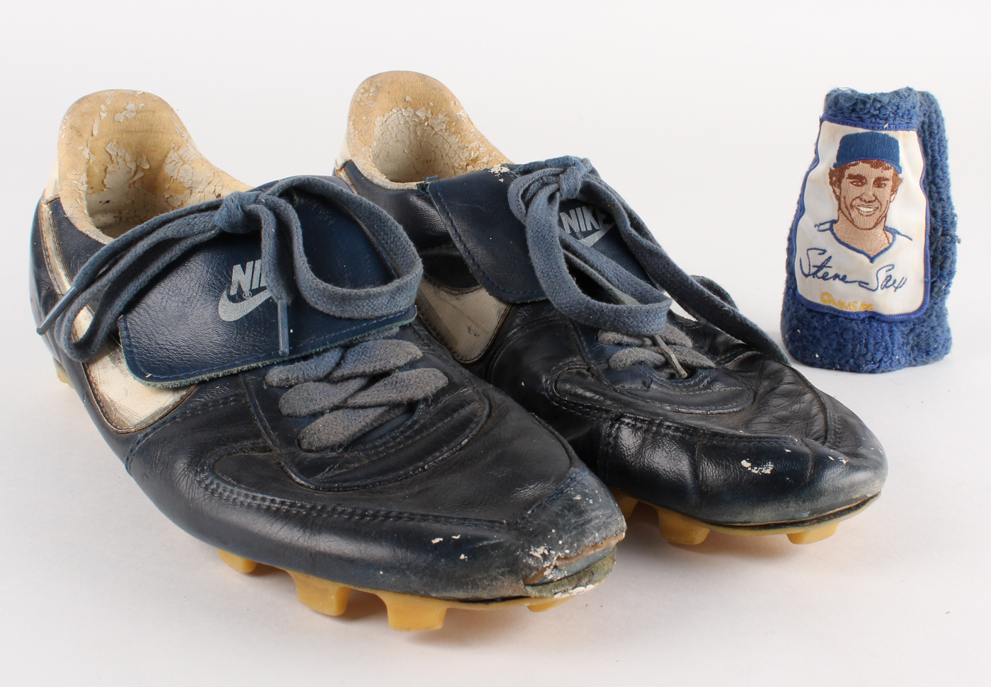 Pair of (2) Steve Sax Game-Used Nike Baseball Cleats with Wrist Band at PristineAuction.com Pair of (2) Steve Sax Game-Used Nike Baseball Cleats with Wrist Band at PristineAuction.com