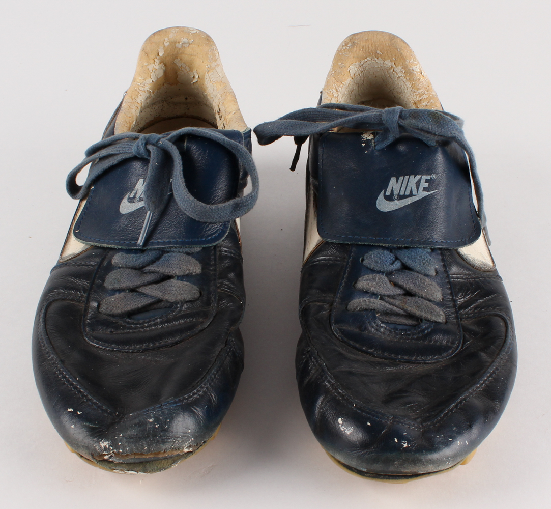 Pair of (2) Steve Sax Game-Used Nike Baseball Cleats with Wrist Band at PristineAuction.com Pair of (2) Steve Sax Game-Used Nike Baseball Cleats with Wrist Band at PristineAuction.com