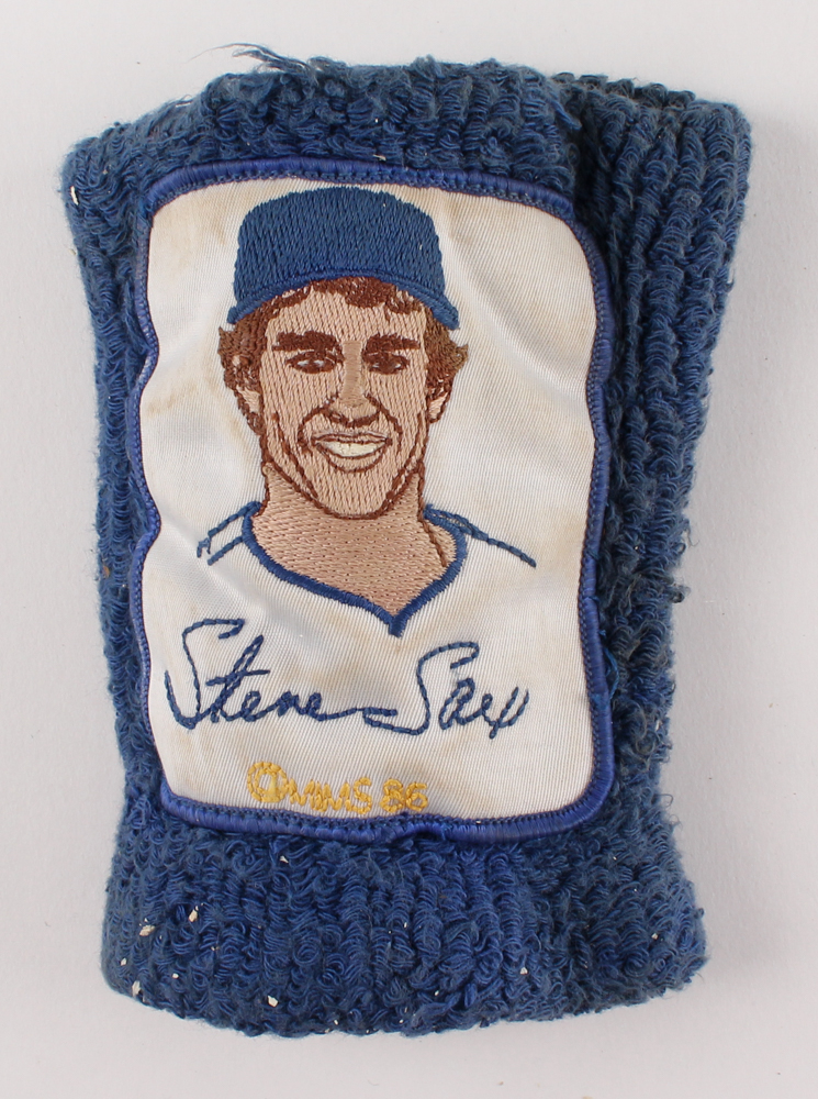 Pair of (2) Steve Sax Game-Used Nike Baseball Cleats with Wrist Band at PristineAuction.com Pair of (2) Steve Sax Game-Used Nike Baseball Cleats with Wrist Band at PristineAuction.com