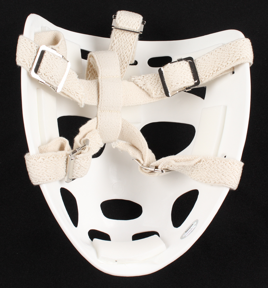 Gerry Cheevers Signed Throwback Goalie Mask Inscribed "HOF 85" (Schwartz COA) at PristineAuction.com Gerry Cheevers Signed Throwback Goalie Mask Inscribed "HOF 85" (Schwartz COA) at PristineAuction.com