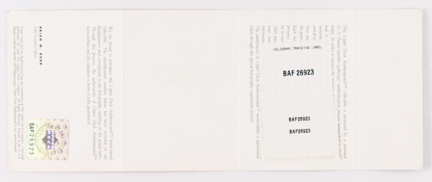 Gordie Howe Signed Red Wings Logo Puck (UDA COA) at PristineAuction.com Gordie Howe Signed Red Wings Logo Puck (UDA COA) at PristineAuction.com