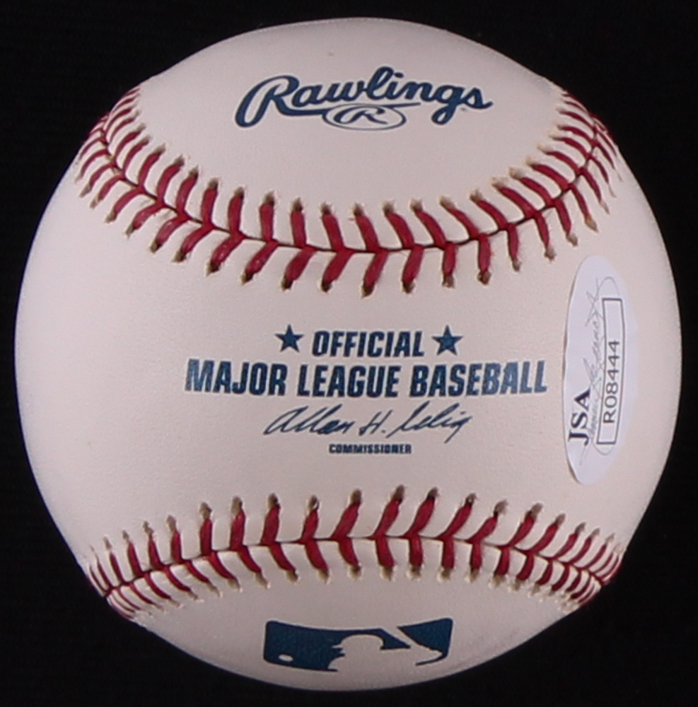 Yadier Molina Signed OML Baseball (JSA COA) at PristineAuction.com Yadier Molina Signed OML Baseball (JSA COA) at PristineAuction.com