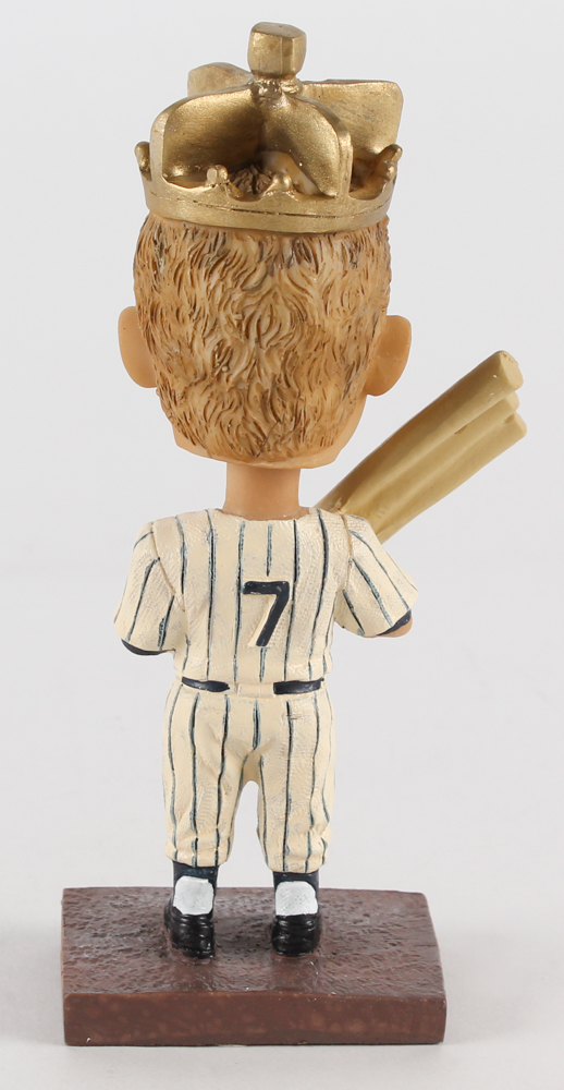Mickey Mantle Yankees LE Bobblehead Issue #2 at PristineAuction.com Mickey Mantle Yankees LE Bobblehead Issue #2 at PristineAuction.com