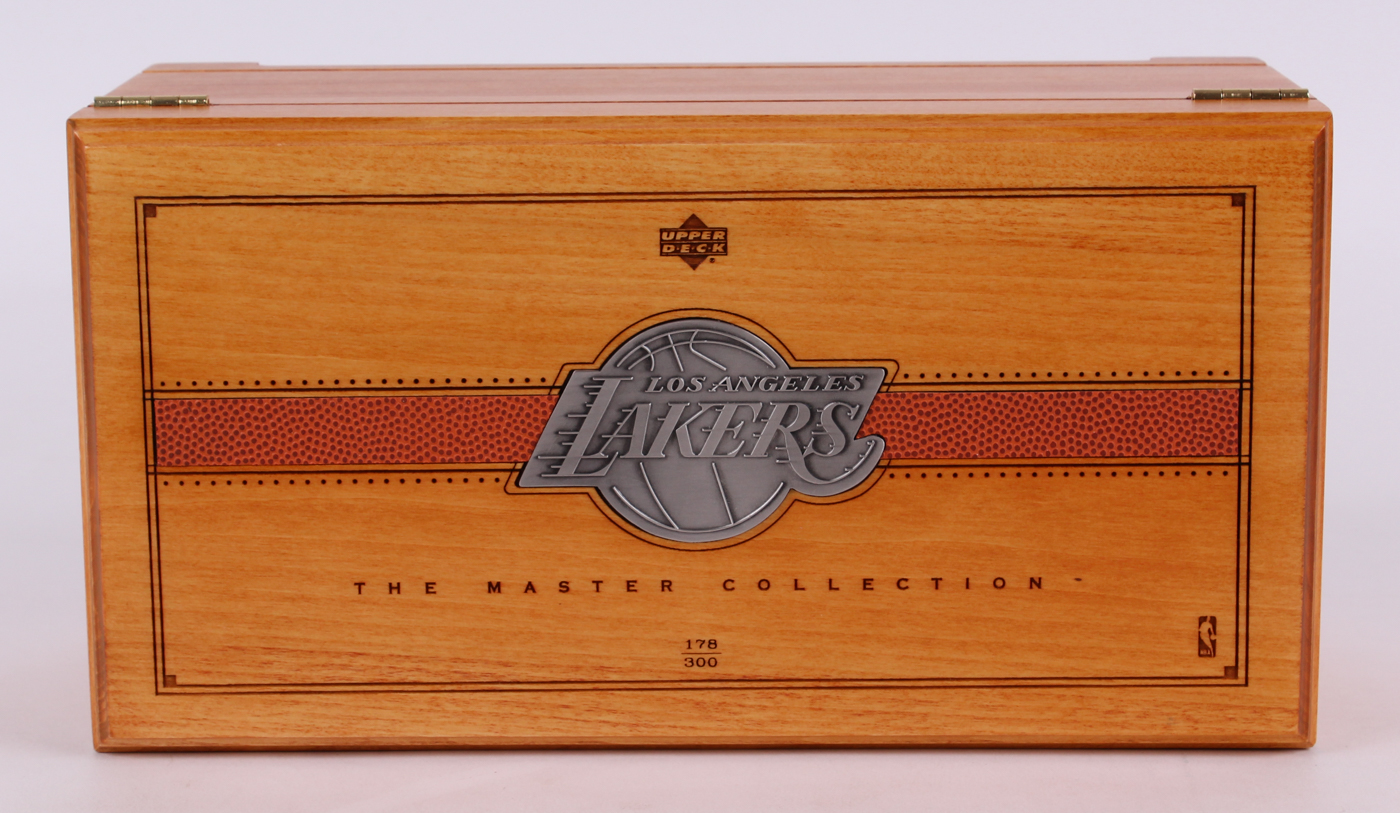 Lot of (36) LE 2000 Upper Deck Lakers Master Collection Basketball Cards With High Quality Display Case at PristineAuction.com Lot of (36) LE 2000 Upper Deck Lakers Master Collection Basketball Cards With High Quality Display Case at PristineAuction.com