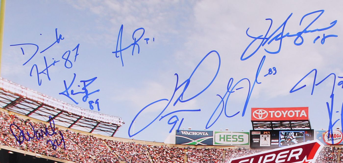 2007 New York Giants Team-Signed Super Bowl XLII 16x20 Photo with (23) Signatures Including Justin Tuck, David Diehl, Chris Snee (JSA COA) at PristineAuction.com 2007 New York Giants Team-Signed Super Bowl XLII 16x20 Photo with (23) Signatures Including Justin Tuck, David Diehl, Chris Snee (JSA COA) at PristineAuction.com