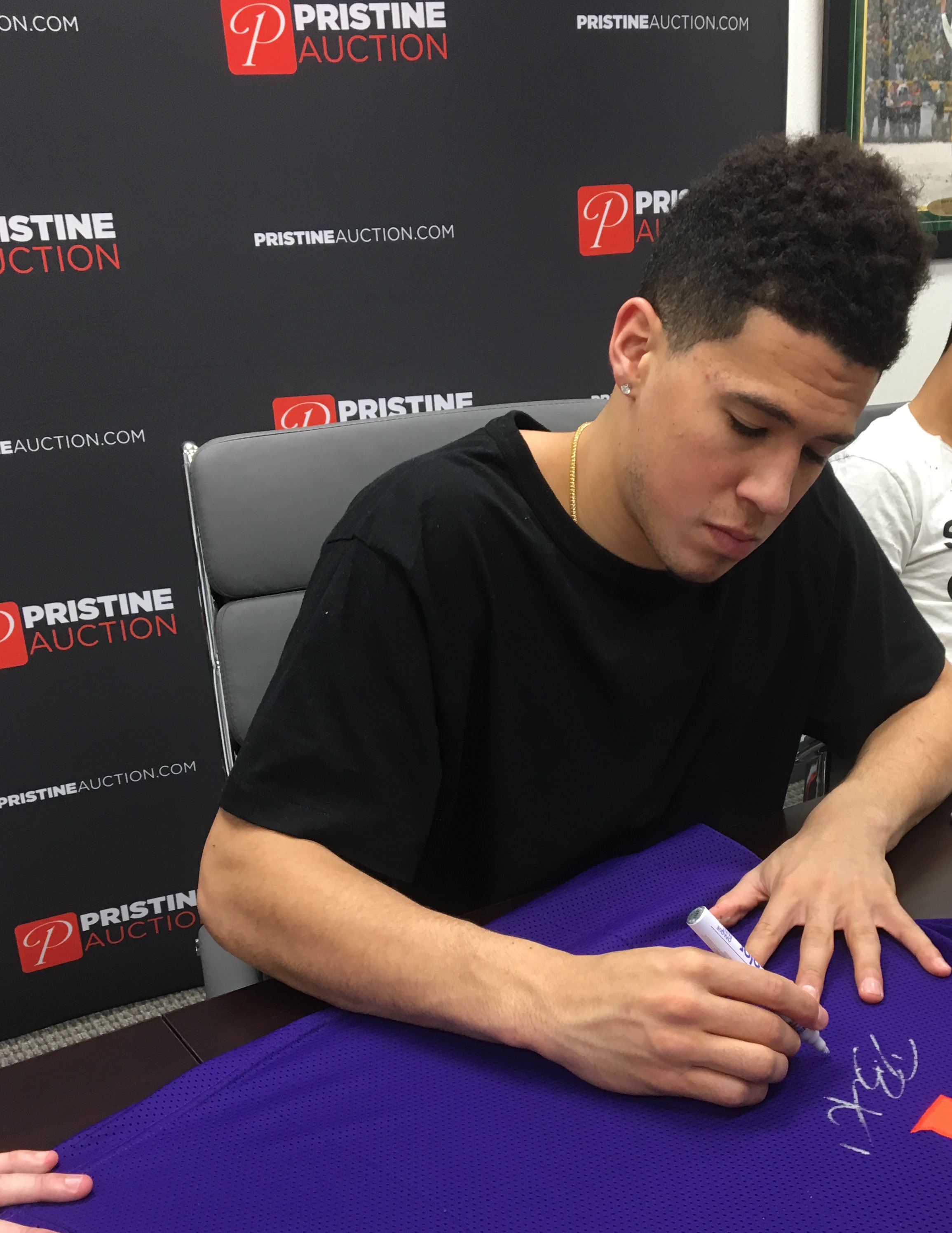 Devin Booker Signed Spalding NBA Basketball (JSA COA) at PristineAuction.com Devin Booker Signed Spalding NBA Basketball (JSA COA) at PristineAuction.com