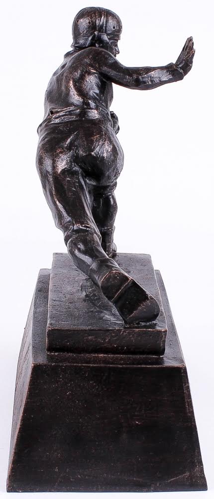 Tony Dorsett Signed 14" Replica Heisman Trophy Inscribed "76 Heisman" (PSA COA) at PristineAuction.com Tony Dorsett Signed 14" Replica Heisman Trophy Inscribed "76 Heisman" (PSA COA) at PristineAuction.com