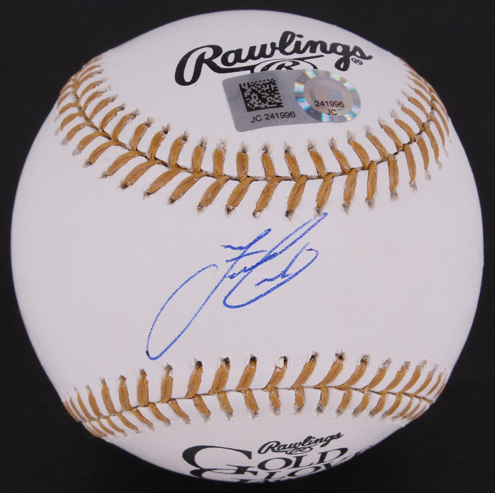 Francisco Lindor Signed Gold Glove Award Baseball (MLB Hologram) at PristineAuction.com Francisco Lindor Signed Gold Glove Award Baseball (MLB Hologram) at PristineAuction.com