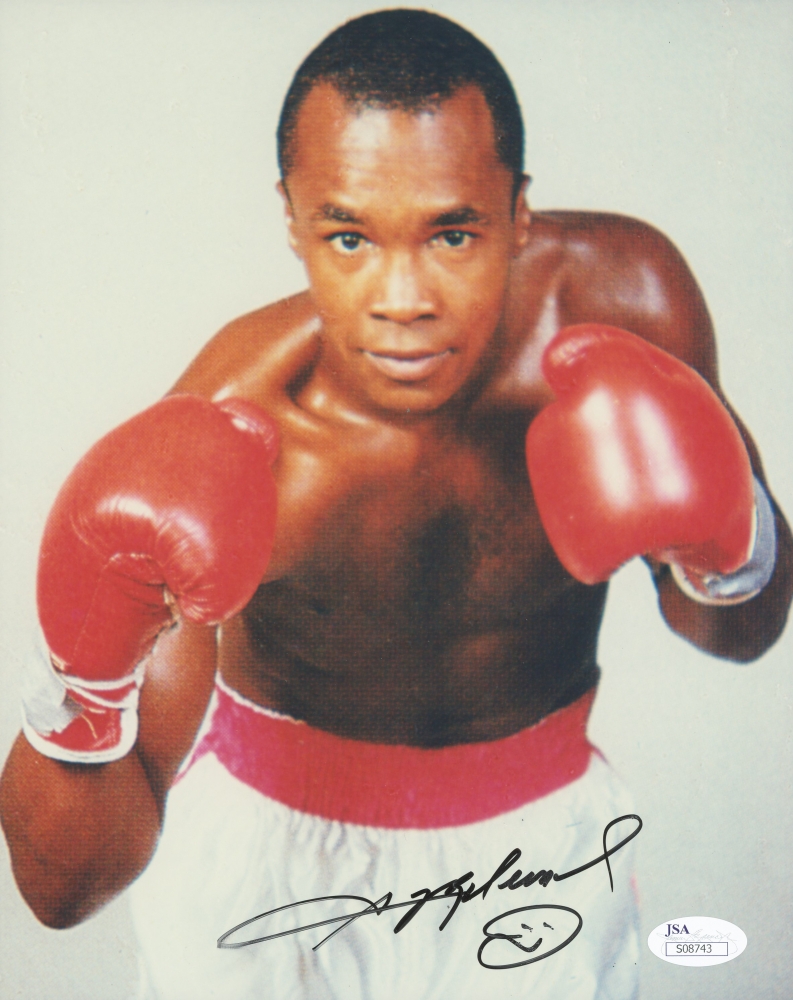 Sugar Ray Leonard Signed 8x10 Photo (JSA COA) Pristine Auction