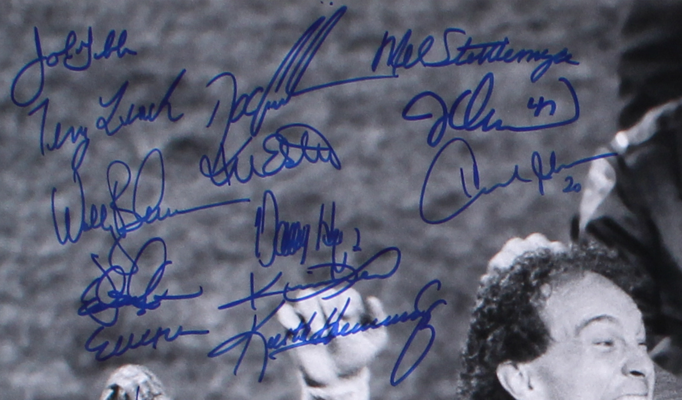 1986 Mets World Series Champions 16x20 Photo Signed by (31) with Ray Knight, Dwight Gooden, Darryl Strawberry, Mookie Wilson (JPS Hologram) at PristineAuction.com 1986 Mets World Series Champions 16x20 Photo Signed by (31) with Ray Knight, Dwight Gooden, Darryl Strawberry, Mookie Wilson (JPS Hologram) at PristineAuction.com