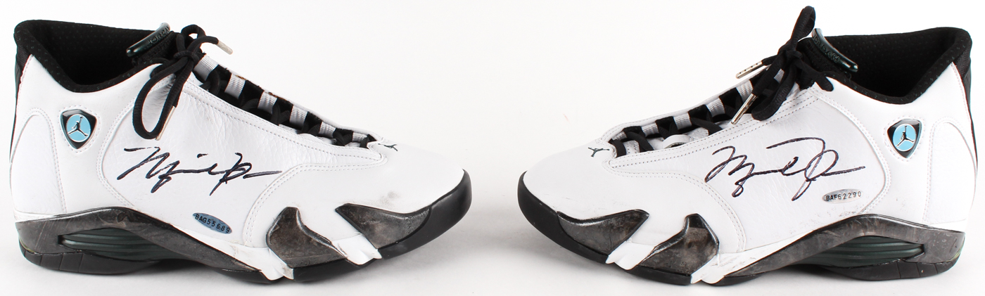 Michael Jordan Signed Pair of Air Jordan Retro 14 Basketball Shoes with Display Case (UDA COA) at PristineAuction.com Michael Jordan Signed Pair of Air Jordan Retro 14 Basketball Shoes with Display Case (UDA COA) at PristineAuction.com