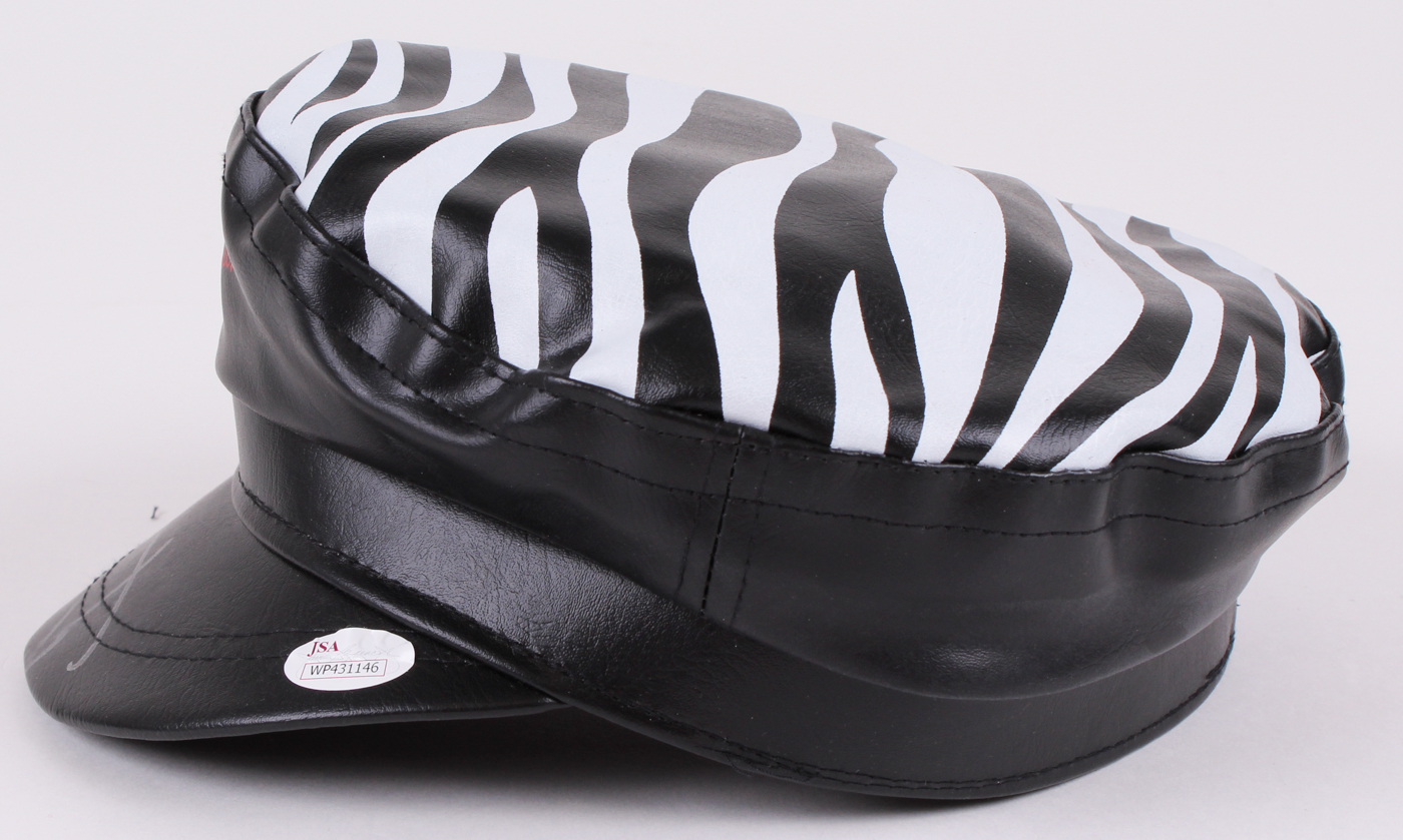 Shawn Michaels Signed "Heartbreak Kid" Hat Inscribed "HBK" (JSA COA) at PristineAuction.com Shawn Michaels Signed "Heartbreak Kid" Hat Inscribed "HBK" (JSA COA) at PristineAuction.com