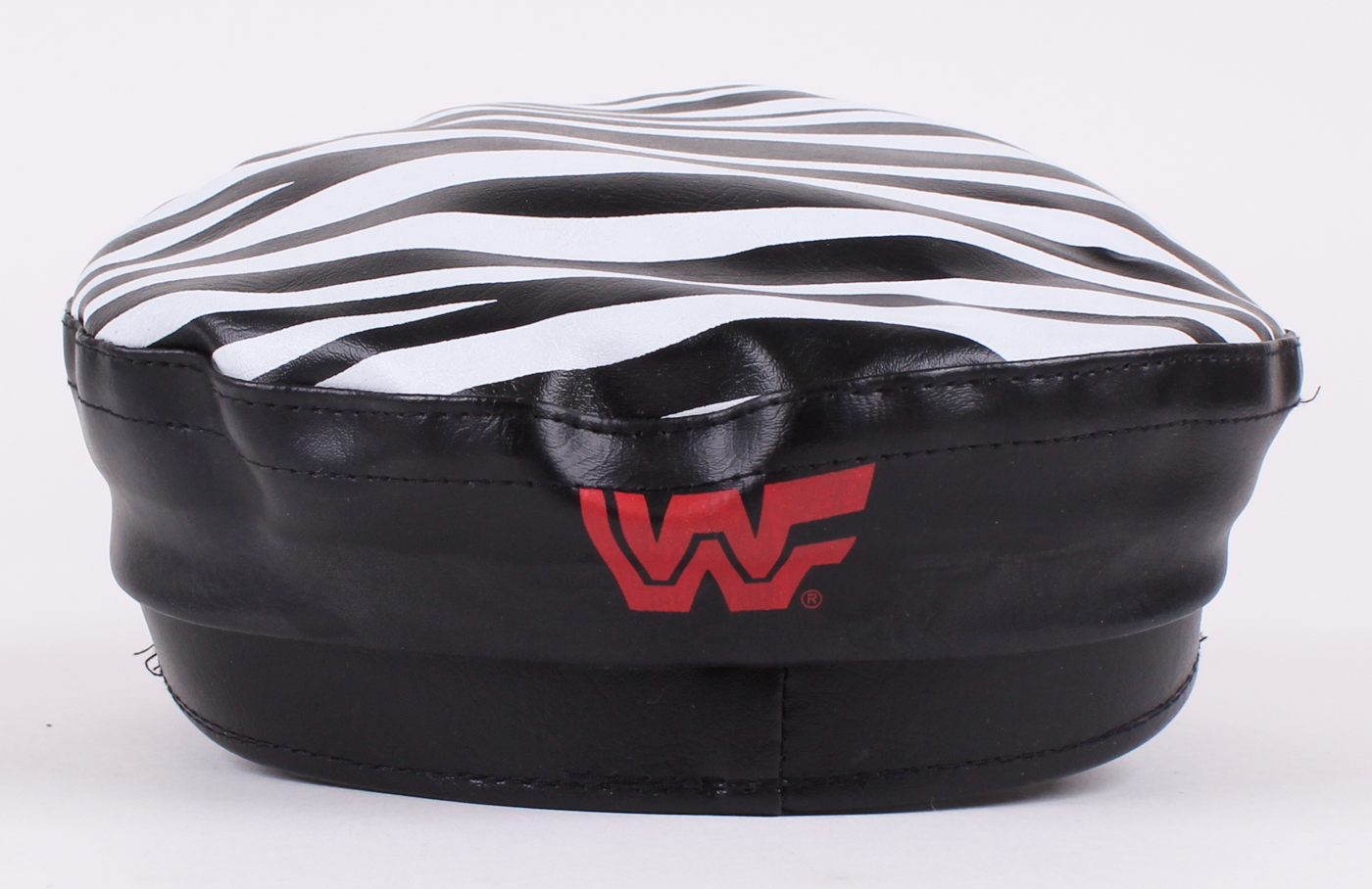 Shawn Michaels Signed "Heartbreak Kid" Hat Inscribed "HBK" (JSA COA) at PristineAuction.com Shawn Michaels Signed "Heartbreak Kid" Hat Inscribed "HBK" (JSA COA) at PristineAuction.com