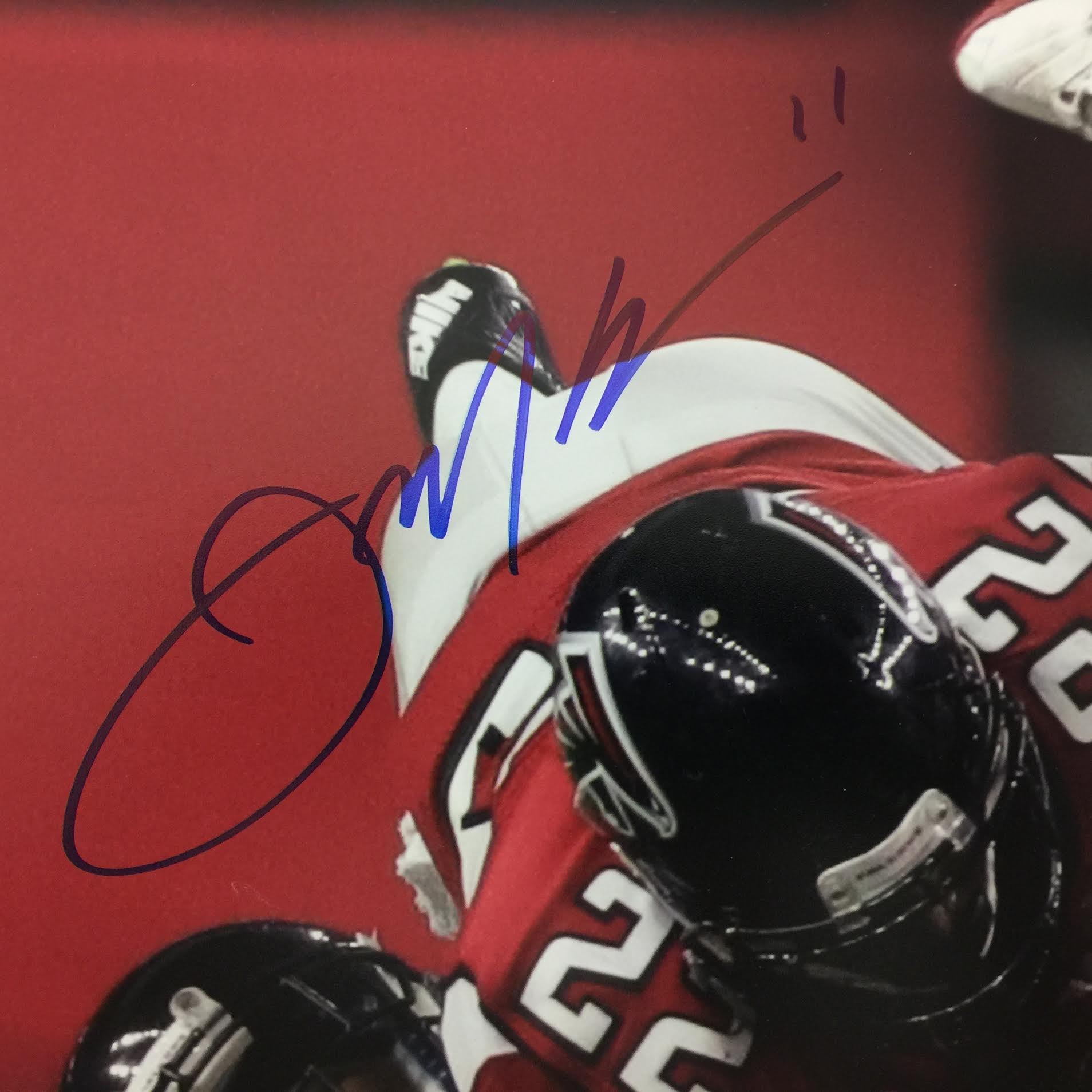 Julian Edelman Signed Patriots Super Bowl LI "The Catch" 16x20 Photo (JSA COA) at PristineAuction.com Julian Edelman Signed Patriots Super Bowl LI "The Catch" 16x20 Photo (JSA COA) at PristineAuction.com