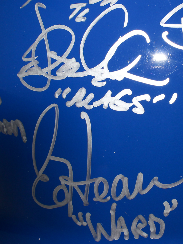 1986 Mets Batting Helmet Team-Signed by (28) with Dwight Gooden, Darryl Strawberry, Keith Hernandez (Steiner COA) at PristineAuction.com 1986 Mets Batting Helmet Team-Signed by (28) with Dwight Gooden, Darryl Strawberry, Keith Hernandez (Steiner COA) at PristineAuction.com