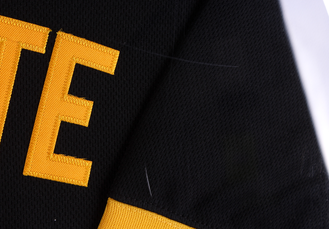 Roberto Clemente Pirates 34.5" x 39" Custom Framed Jersey Display at PristineAuction.com Roberto Clemente Pirates 34.5" x 39" Custom Framed Jersey Display at PristineAuction.com