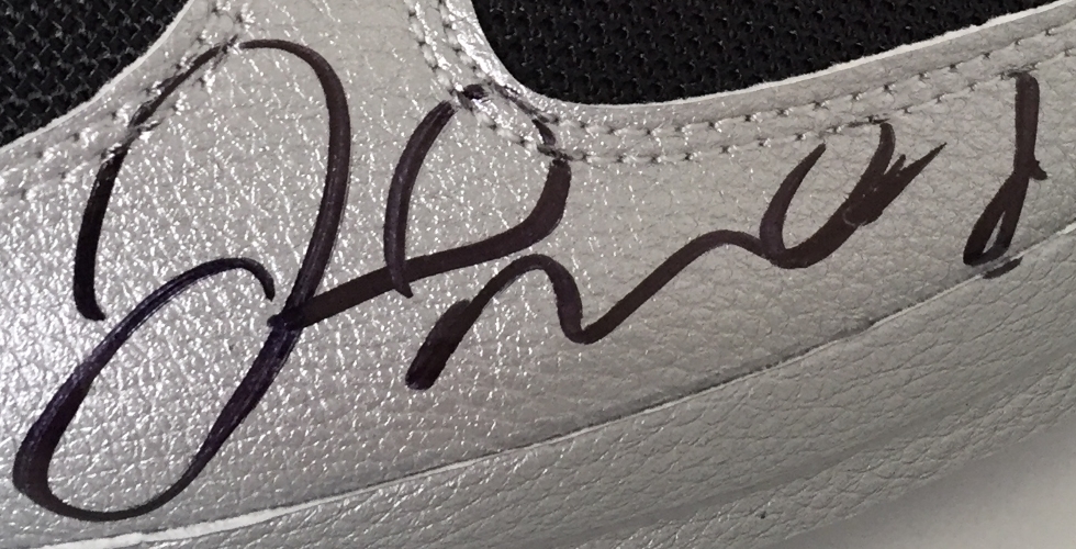 Floyd Mayweather Jr. Signed Reebok Boxing Shoe (Beckett COA) at PristineAuction.com Floyd Mayweather Jr. Signed Reebok Boxing Shoe (Beckett COA) at PristineAuction.com