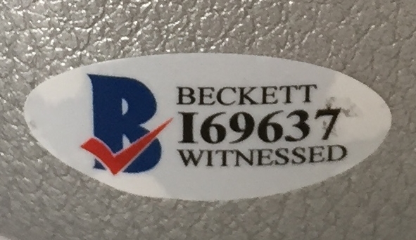 Floyd Mayweather Jr. Signed Reebok Boxing Shoe (Beckett COA) at PristineAuction.com Floyd Mayweather Jr. Signed Reebok Boxing Shoe (Beckett COA) at PristineAuction.com