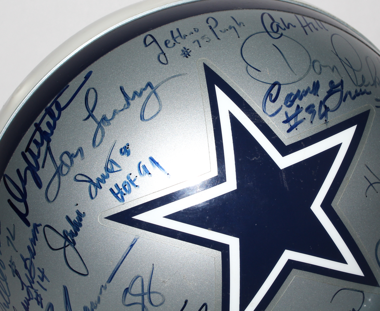 Dallas Cowboys Full Size Helmet Signed by (32) with Tom Landry, Tony Dorsett, Mike Ditka, Roger Staubach, Bob Lilly, Mel Renfro, Ed "Too Tall" Jones (JSA ALOA) at PristineAuction.com Dallas Cowboys Full Size Helmet Signed by (32) with Tom Landry, Tony Dorsett, Mike Ditka, Roger Staubach, Bob Lilly, Mel Renfro, Ed "Too Tall" Jones (JSA ALOA) at PristineAuction.com