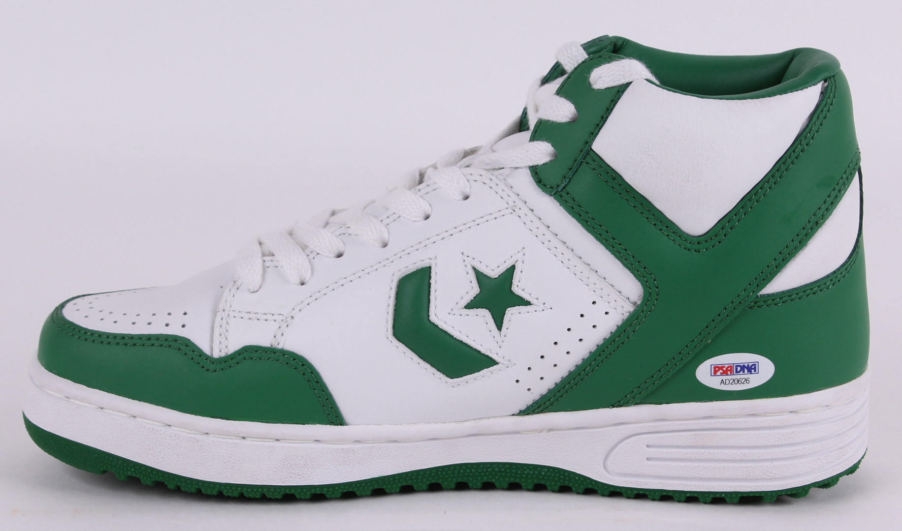 Larry Bird Signed Throwback Converse Basketball Shoe with Display Case (PSA COA) at PristineAuction.com Larry Bird Signed Throwback Converse Basketball Shoe with Display Case (PSA COA) at PristineAuction.com