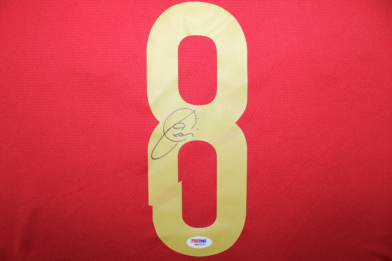 Xavi Hernandez Signed Team Spain Jersey (PSA COA) at PristineAuction.com Xavi Hernandez Signed Team Spain Jersey (PSA COA) at PristineAuction.com