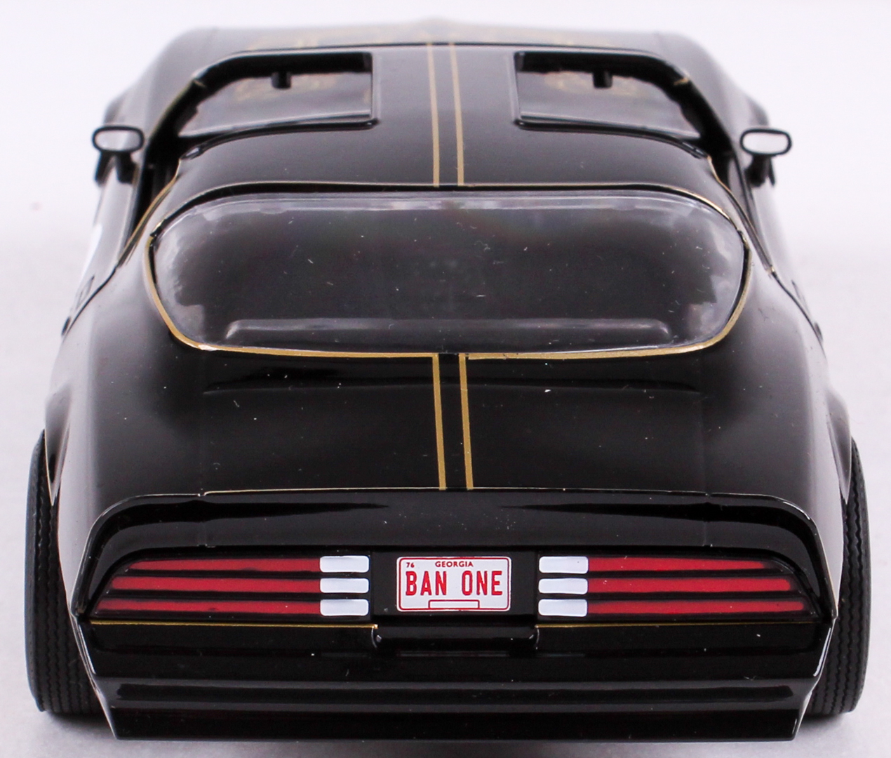 Burt Reynolds Signed "Smokey and the Bandit" Limited Edition 1977 Pontiac Trans AM 1:24 Die-Cast Car (PSA COA) at PristineAuction.com Burt Reynolds Signed "Smokey and the Bandit" Limited Edition 1977 Pontiac Trans AM 1:24 Die-Cast Car (PSA COA) at PristineAuction.com